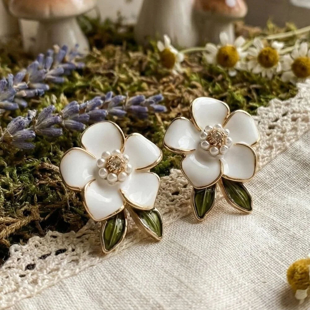 White Enamel Flower Stud Earrings Gold Faux Pearl Rhinestone Green Leaf Bridal